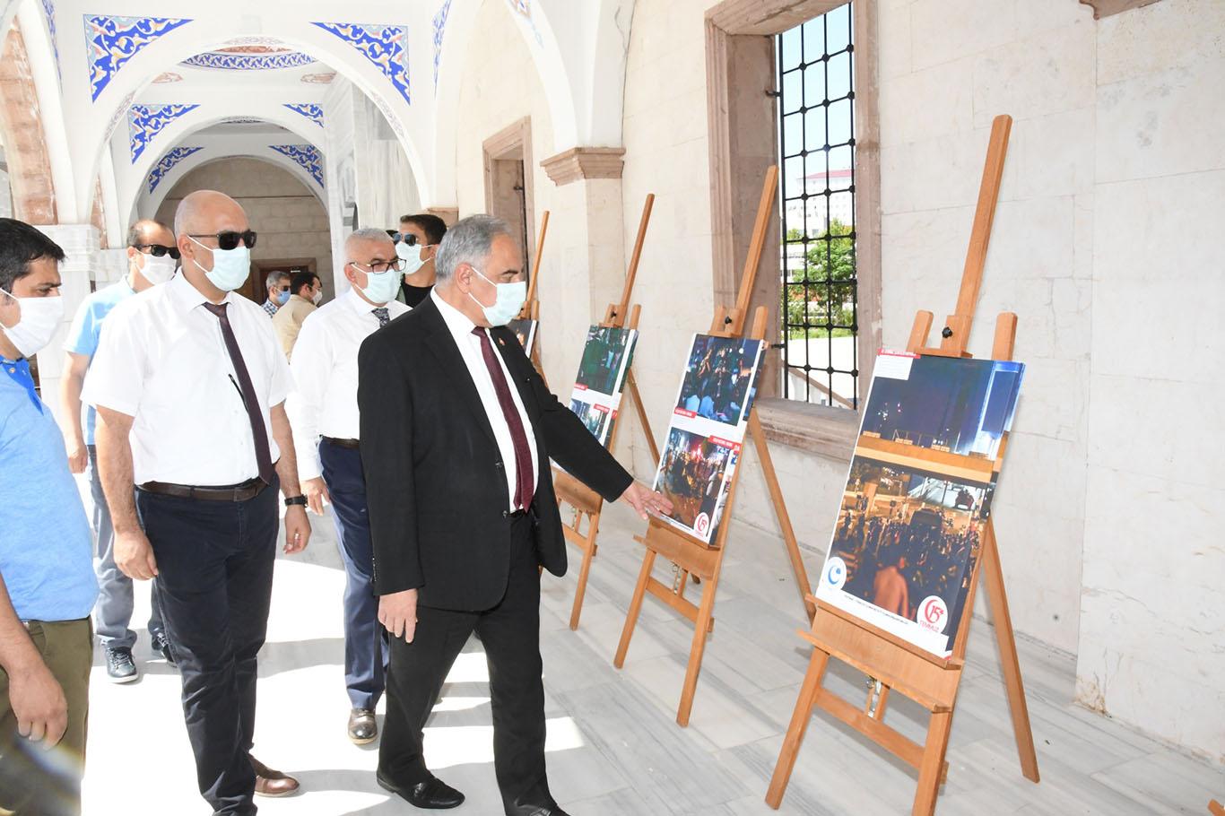 Adıyaman'da 15 Temmuz resim sergisi açıldı